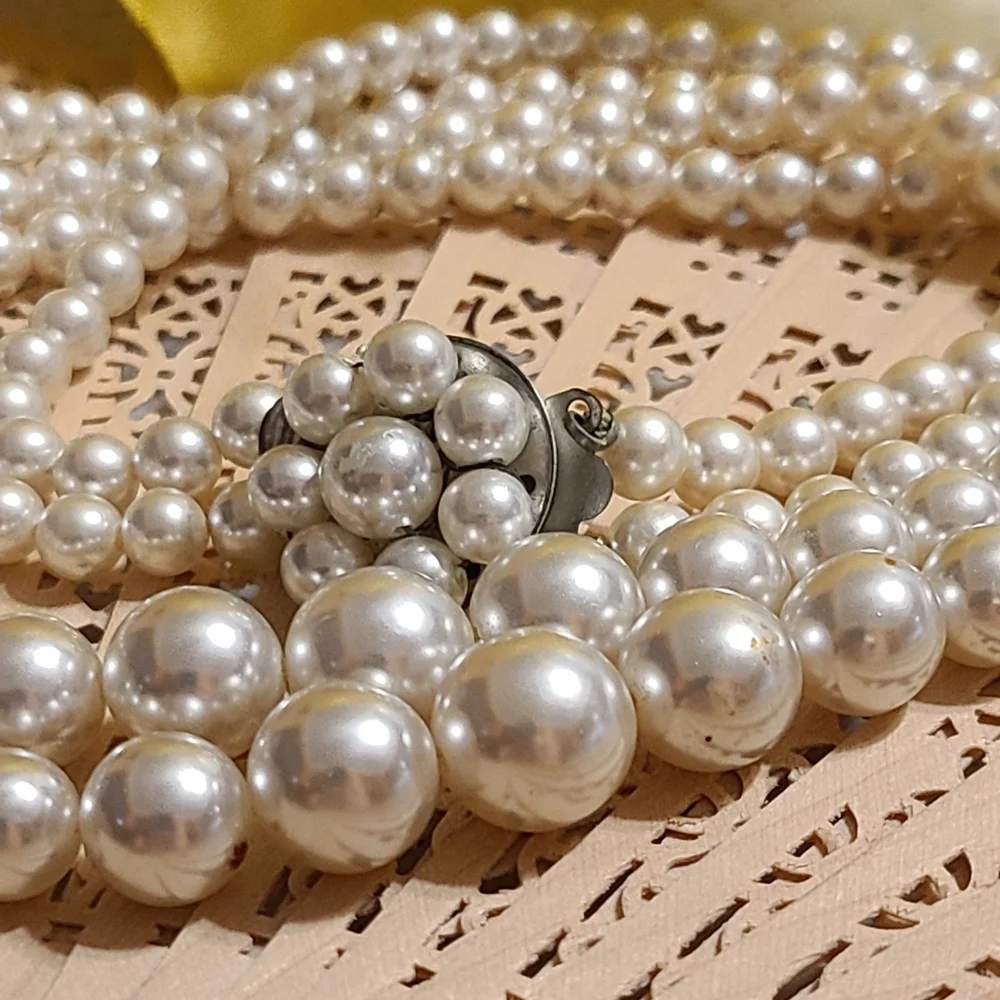 Elegant Pearl Necklace Unique Antique Pearls - Picture 5 of 7